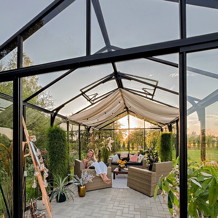 Classic Accoya Fusion som forbindelse mellem terrasse, beplantning og have