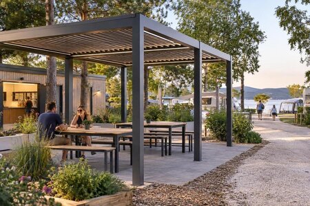 Planlæg pergolaer til campingpladsens fællesarealer