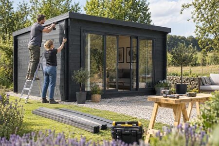Hvor mange personer skal der til for at samle et havehus?